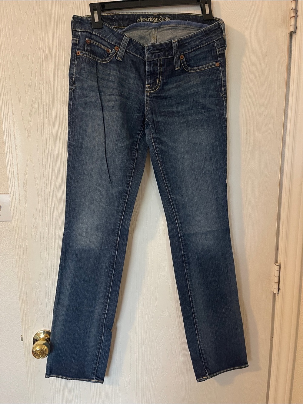 American Eagle Outfitters Women's Dark Blue Straight Jeans